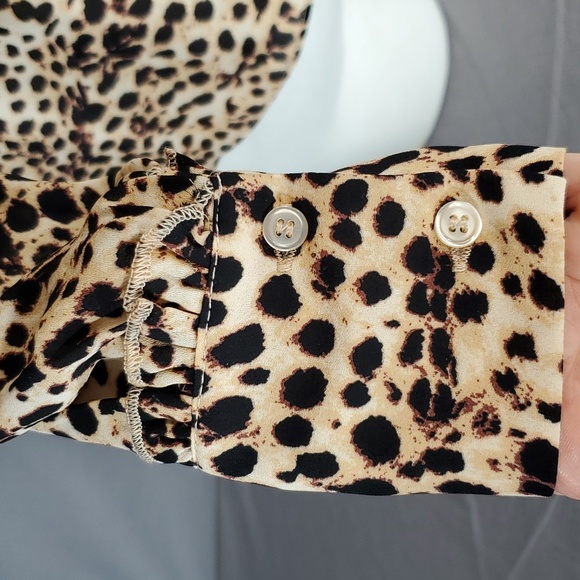 T Tahari ruffle woman blouse, long sleeves, size Small - Picture 6 of 8